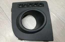 Рамка противотуманной фары правой для Ford Fusion 2002-2012