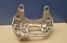 Кронштейн КПП левый для Nissan Qashqai J11E 2014-