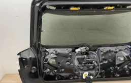 Дверь багажника для Audi Q7 на фотографиях