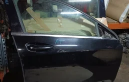 Дверь Mercedes-Benz A-Class 2015 W176