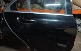Дверь Mercedes-Benz A-Class 2015 W176