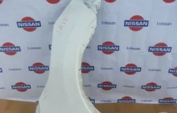 Стекла и зеркала для Nissan Qashqai 2024 года на фотографиях