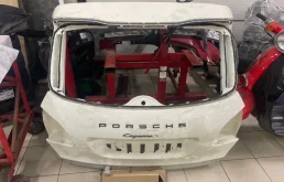 Крышка багажника Porsche Cayenne 2012 958