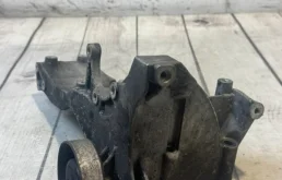 Кронштейн генератора Audi A4 2004 B6