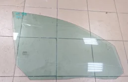 Стекло двери Volvo XC70 2009 30779525, переднее правое