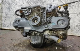 Двигатель без навесного для Subaru Legacy B4 2000 года на фотографиях