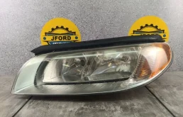 Фара Volvo V70 2008 BW69