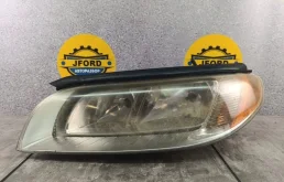 Фара Volvo V70 2008