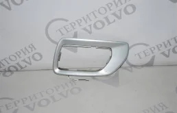 Рамка противотуманой фары правой VOLVO XC70 2008-2013