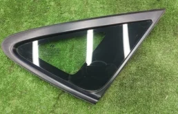 Стекло кузовное глухое Hyundai IX35 2012