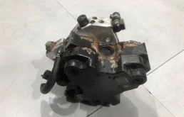 Топливный насос высокого давления Volvo XC90 2006 30756125 D5244T4