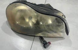 Фара галогеновая Volvo XC90 30784152, правая