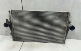 Интеркулер Volvo S60 2008 8671694