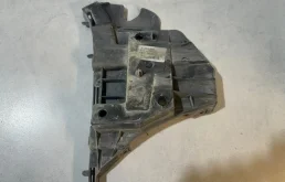 Кронштейн переднего бампера Volvo S80 31265346, левый