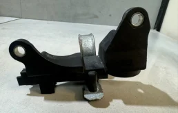 Кронштейн воздушного фильтра Volvo S80 8692206 B5254T6