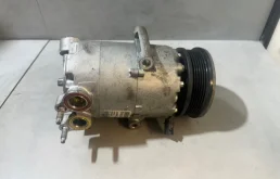 Компрессор кондиционера Volvo S60 31404441 B4164T