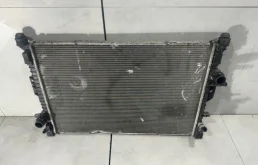 Радиатор охлаждения двигателя Volvo XC60 31368082 B4204T6