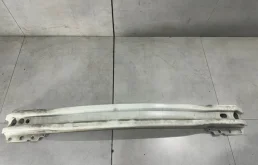 Усилитель бампера Volvo S80 30791152