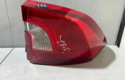 Фонарь задний правый Volvo S60 30796268