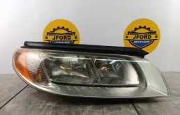 Фара Volvo V70 2010