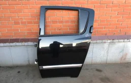Дверь задняя левая infiniti qx56 ja60