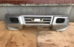 Передний бампер mitsubishi pajero 3
