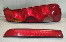 ФОНАРЬ NISSAN ПРАВЫЙ 265541U600  KB1407