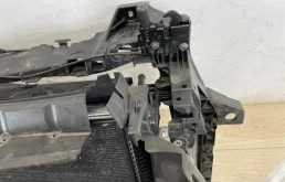 Кассета радиаторов для Audi Q7 2015 года на фотографиях