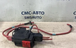 Блок предохранителей под капот Mercedes-Benz ML 2012 A1665402450 W166 642.826, правый