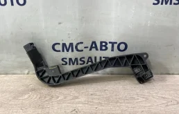 Кронштейн Mercedes-Benz ML 2012 A1666263731 W166 642.826, правый
