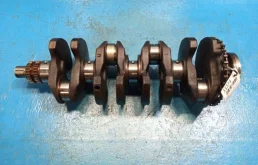 Коленвал для Mitsubishi Outlander 2013 года на фотографиях