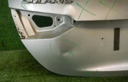 Дверь багажника для Hyundai Solaris 2021 года на фотографиях