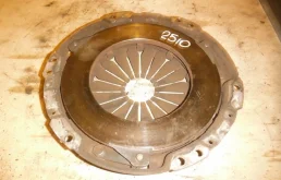 Б.у. корзина сцепления TOYOTA AVENSIS ZZT251 TOYOTA AVENSIS ZZT251 1ZZ 2005