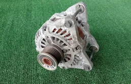 Б.у. генератор NISSAN QASHQAI J10 NISSAN QASHQAI J10 MR20DE 2010