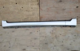 Накладка порога правая для Volvo V70 2007-2016