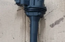 Катушка зажигания Volvo XC90 30713416 B5254T2
