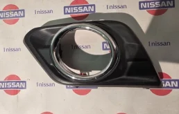 Накладка противотуманной фары Nissan X Trail 2017 622574BA0B T32 M9R, передняя левая