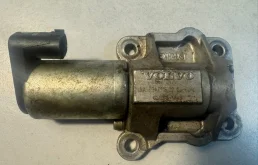 Клапан выпускной Volvo XC90 8670422