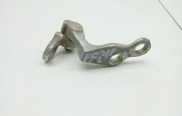Петля двери задней правой нижняя Ford Focus 2007