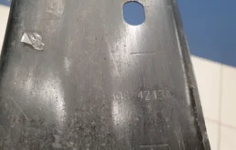 Усилитель переднего бампера для Toyota Corolla 2016 года на фотографиях