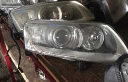 Фара Audi A6C6 2008 89809000009 4F2, передняя