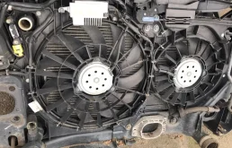 Вентилятор радиатора Audi A4 B6 2004 89809000009 8EC