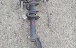 Стойка подвески Audi A4B8 2010 89809000009 B8, передняя правая