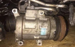 Компрессор кондиционера Mazda 3 F500RN8AA07