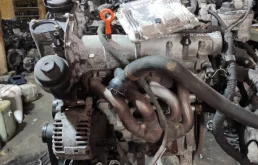 Двигатель BLF Volkswagen Golf 5 1.6 Бензин