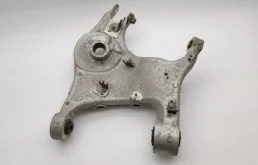 Рычаг нижний левый задний с болтами для Land Rover Discovery Sport L550 2014-2019