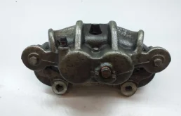 Суппорт передний правый для Land Rover Discovery на фотографиях