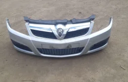 Бампер передний для Opel Vectra на фотографиях