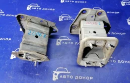 кронштейн усилителя бампера NISSAN TIIDA SC11 HR15DE F 75114ED000, 75115ED000