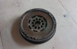 Двухмассовый маховик на volvo s60,s80,xc90 2,4d
